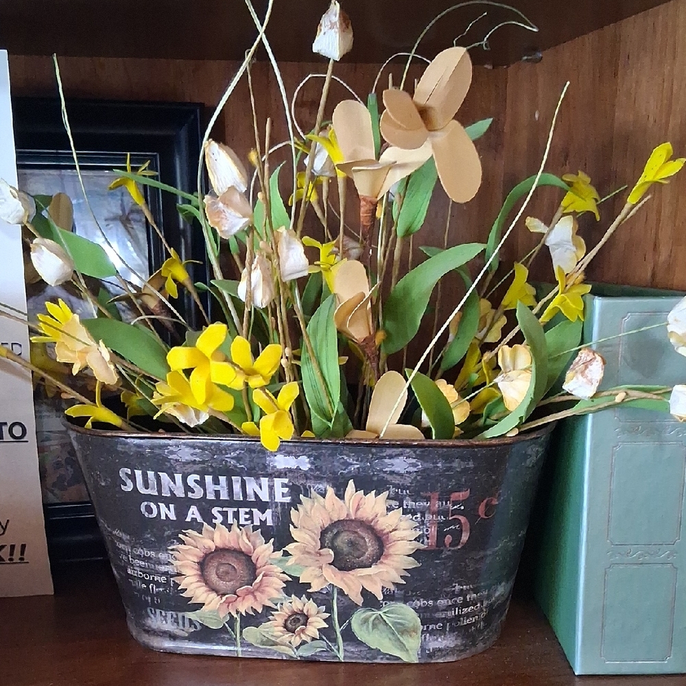 Rustic Tin Arrangement